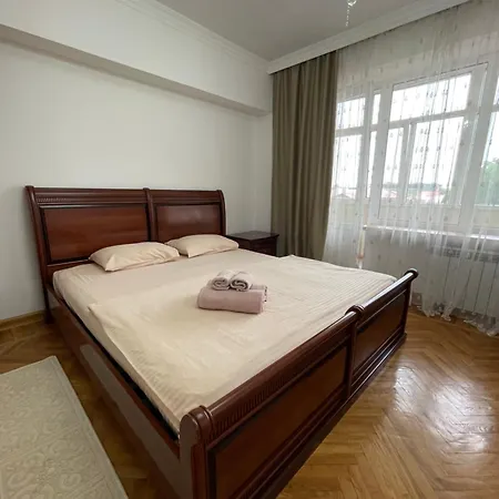 Двухкомнатная Квартира На Арбате Almaty Exterior photo
